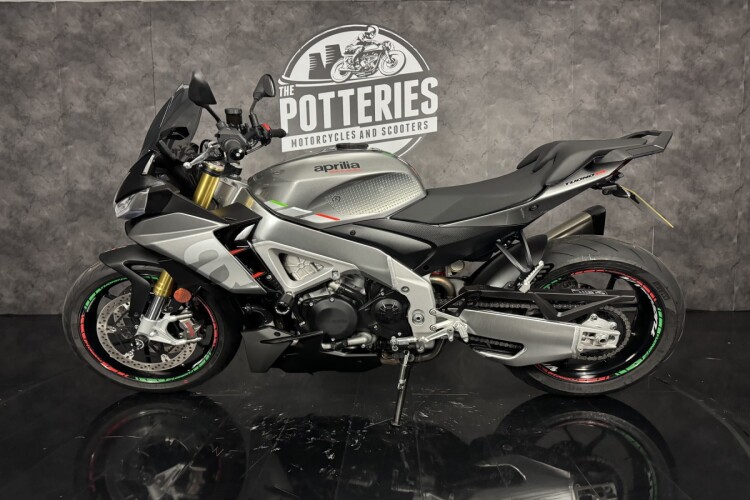 APRILIA TUONO 1100 V4