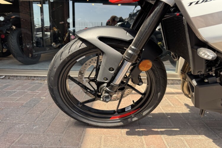 APRILIA TUONO 457