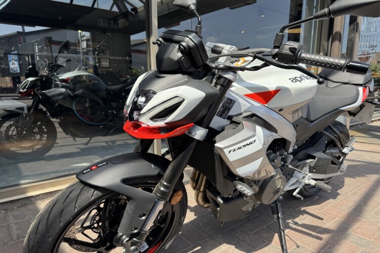APRILIA TUONO 457