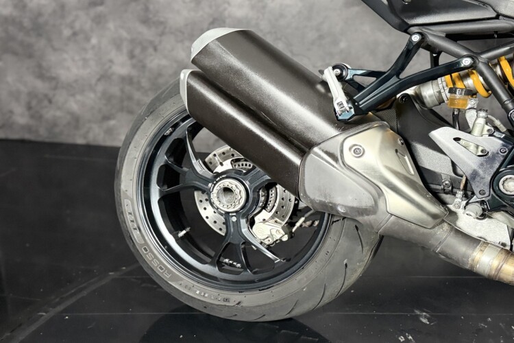 DUCATI MONSTER 1200