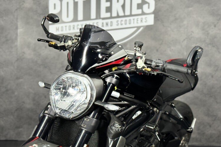 DUCATI MONSTER 1200