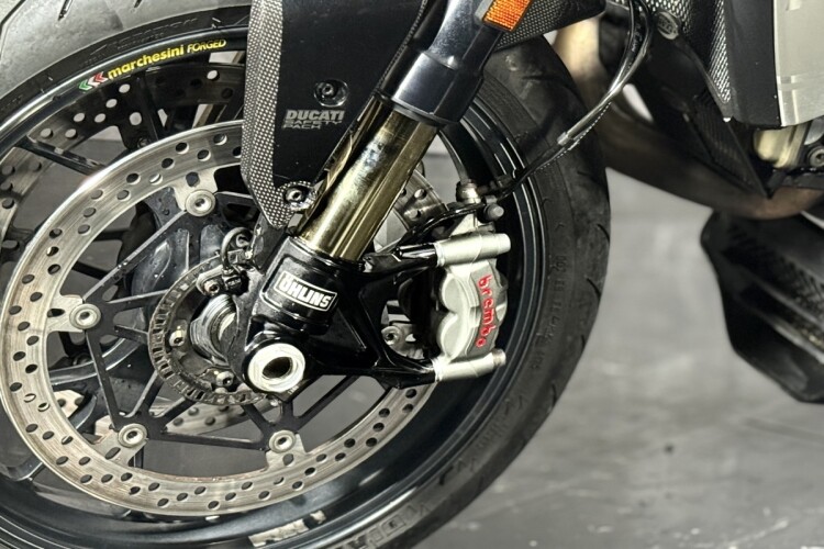 DUCATI MONSTER 1200