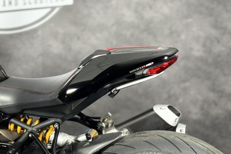 DUCATI MONSTER 1200