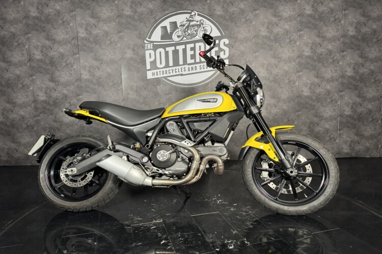 DUCATI SCRAMBLER 800