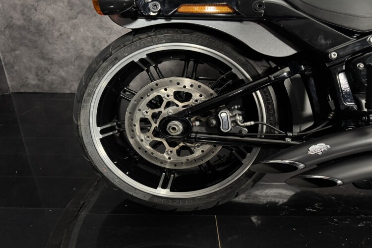 HARLEY-DAVIDSON SOFTAIL