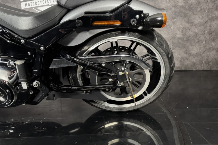 HARLEY-DAVIDSON SOFTAIL