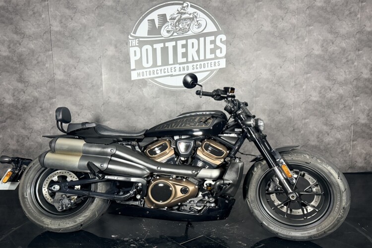 HARLEY-DAVIDSON SPORTSTER