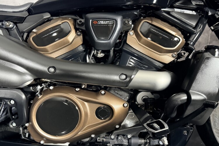 HARLEY-DAVIDSON SPORTSTER
