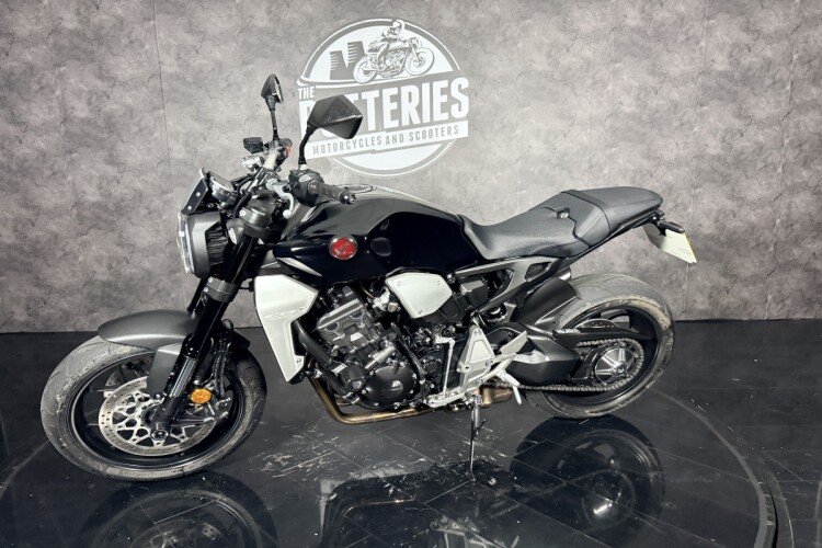 HONDA CB1000R