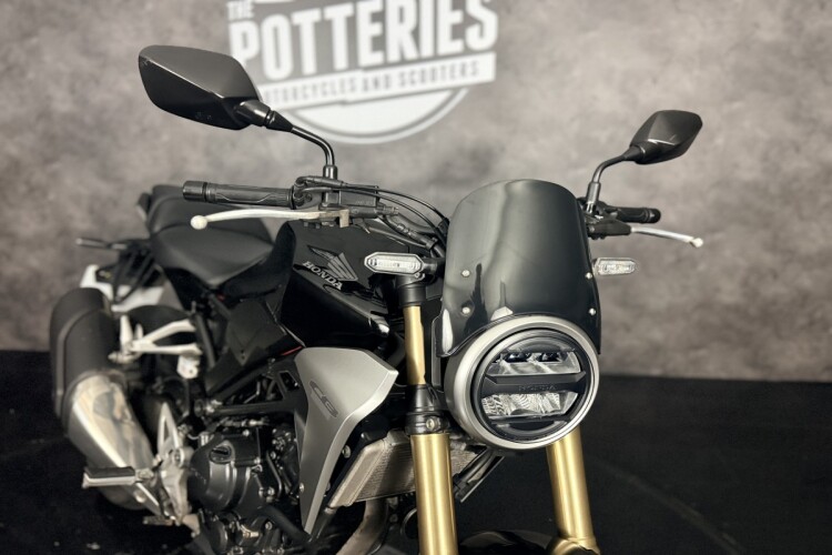 HONDA CB300R