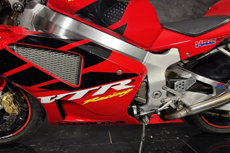 HONDA VTR 1000