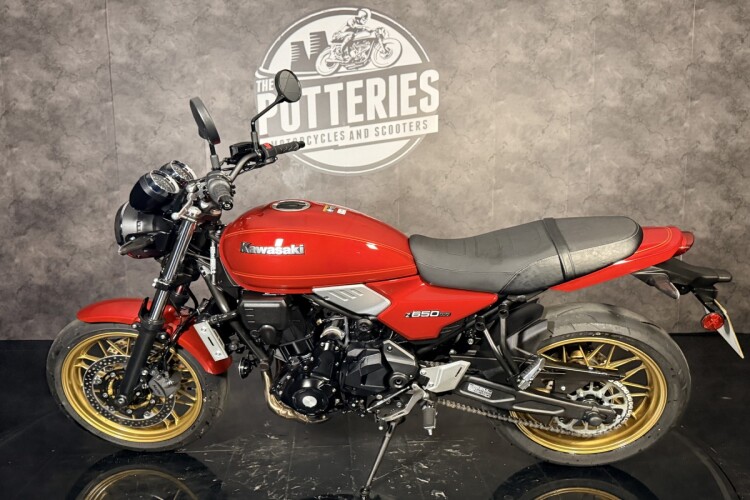KAWASAKI Z650 RS