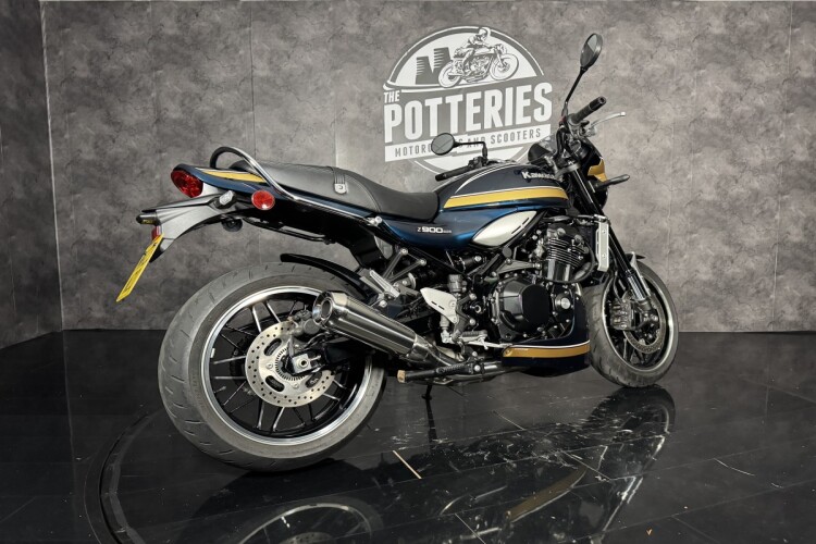 KAWASAKI Z900 RS