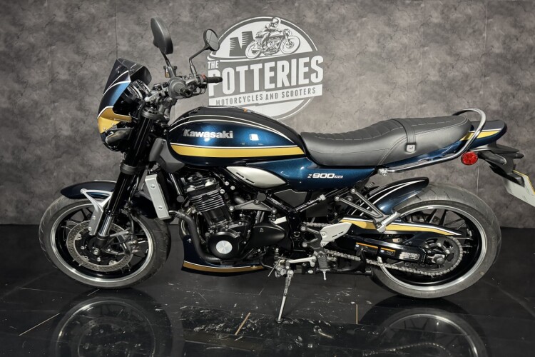 KAWASAKI Z900 RS