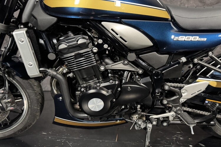 KAWASAKI Z900 RS