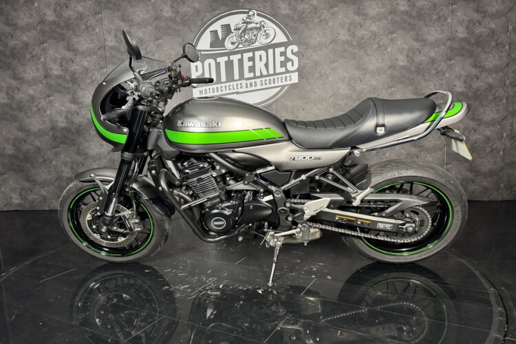 KAWASAKI Z900 RS CAFé
