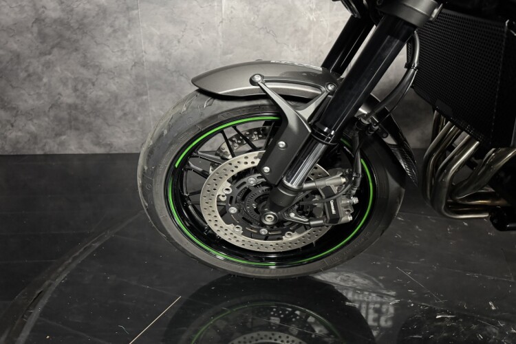 KAWASAKI Z900 RS CAFé