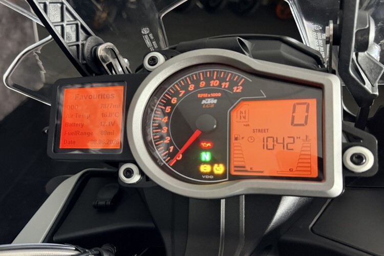 KTM 1050 ADVENTURE