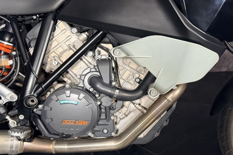 KTM 1050 ADVENTURE