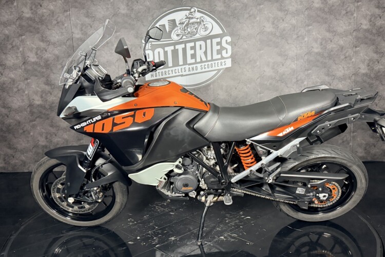 KTM 1050 ADVENTURE