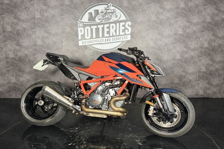 KTM 1290 SUPER DUKE R