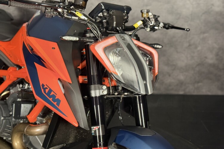 KTM 1290 SUPER DUKE R