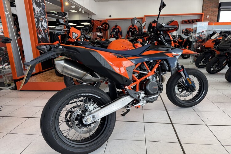 KTM 690 SMC R