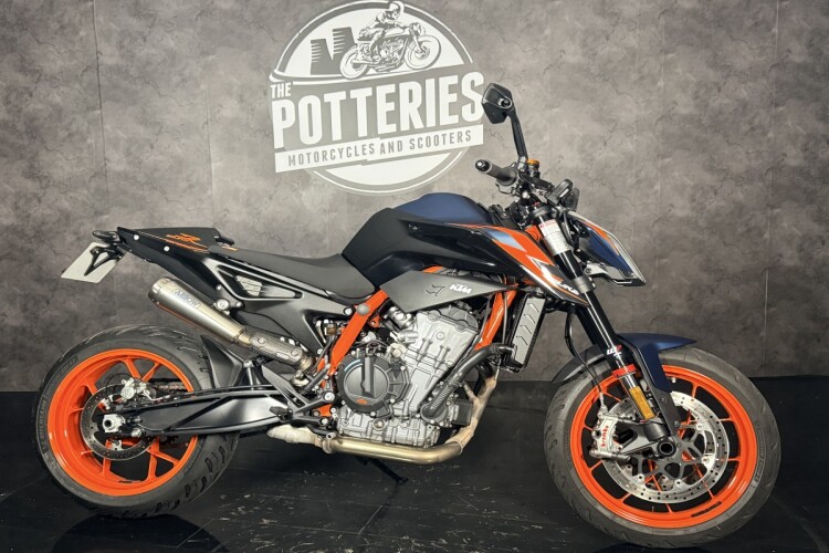 KTM 890 DUKE