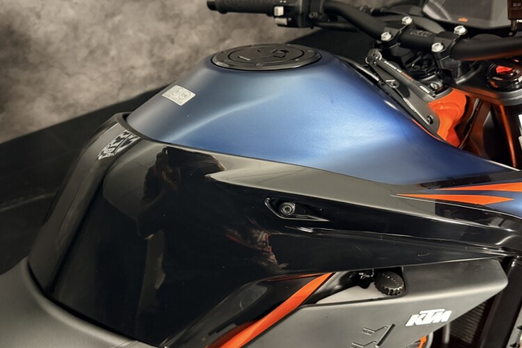 KTM 890 DUKE