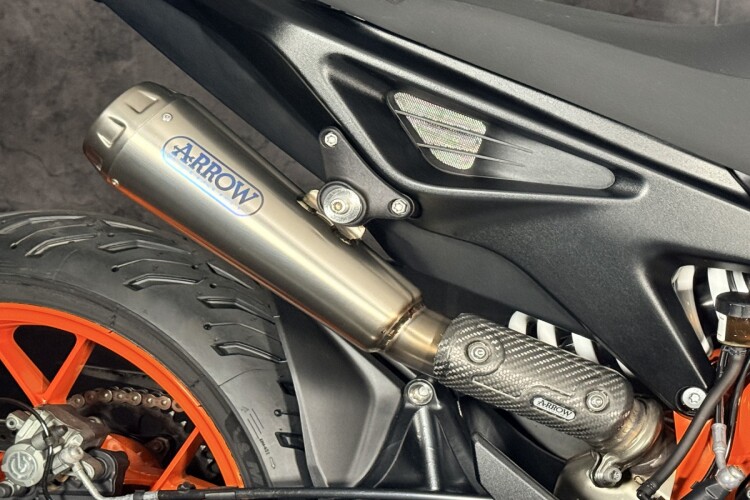 KTM 890 DUKE