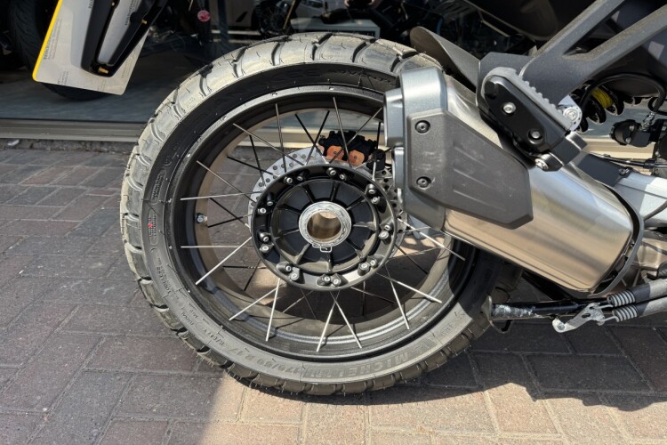 MOTO GUZZI STELVIO