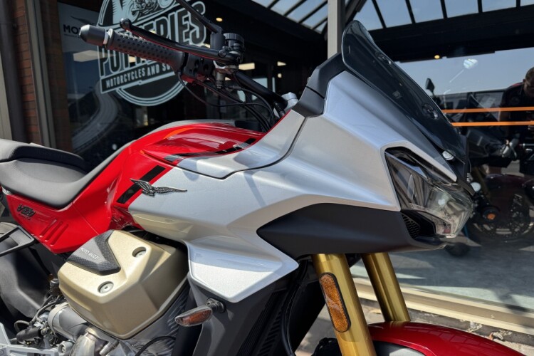 MOTO GUZZI V100 MANDELLO