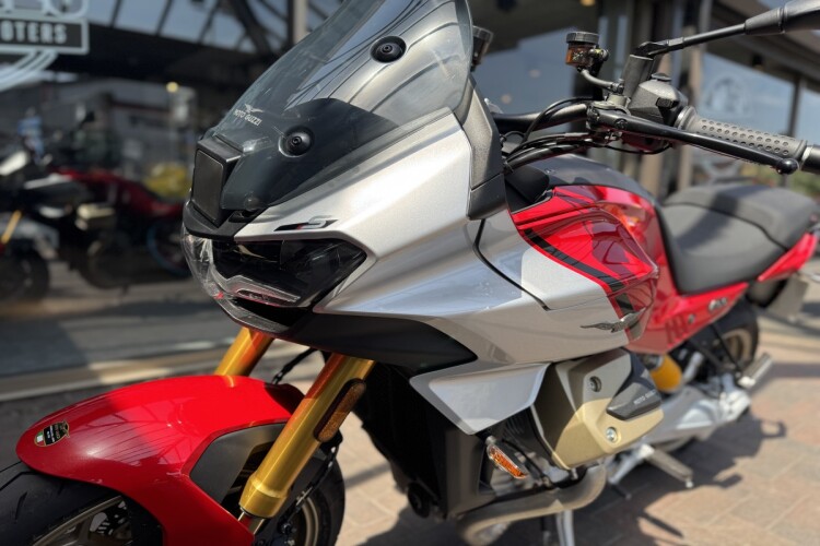 MOTO GUZZI V100 MANDELLO