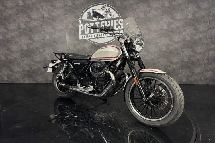 MOTO GUZZI V9