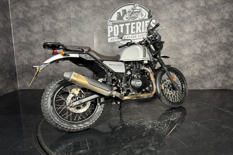 ROYAL ENFIELD HIMALAYAN 411