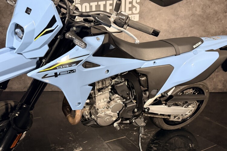 SUZUKI DR-Z400