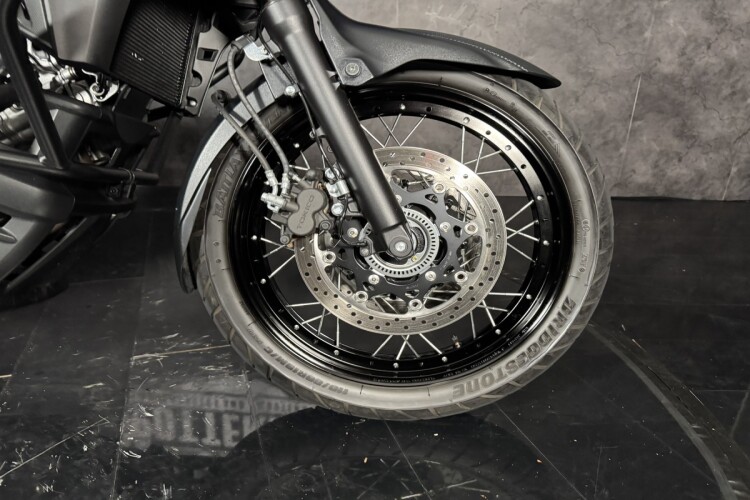 SUZUKI V-STROM 650