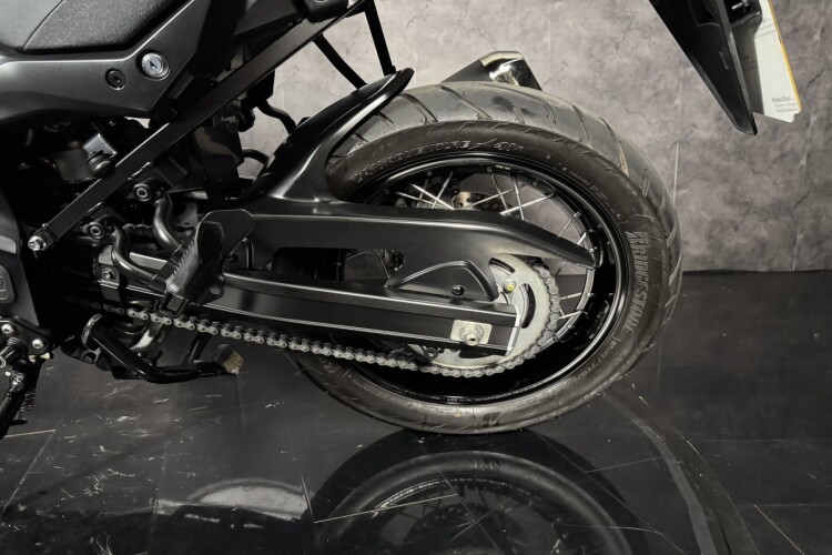 SUZUKI V-STROM 650