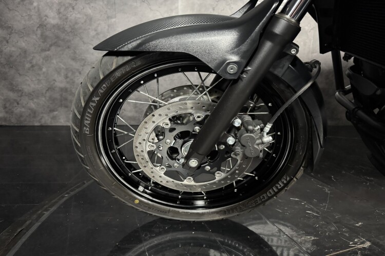 SUZUKI V-STROM 650