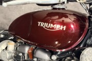 TRIUMPH BOBBER
