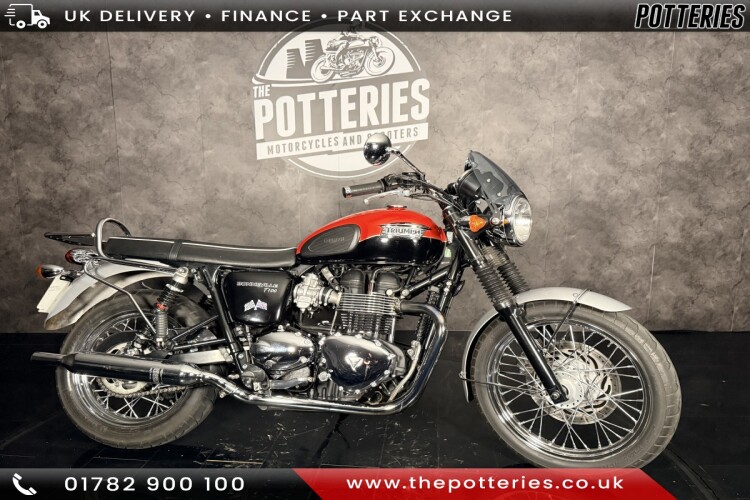 TRIUMPH BONNEVILLE T100