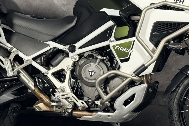 TRIUMPH EXPLORER