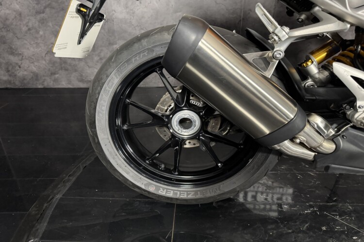 TRIUMPH SPEED TRIPLE 1160