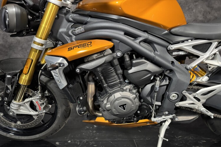 TRIUMPH SPEED TRIPLE 1160