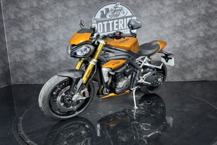 TRIUMPH SPEED TRIPLE 1160