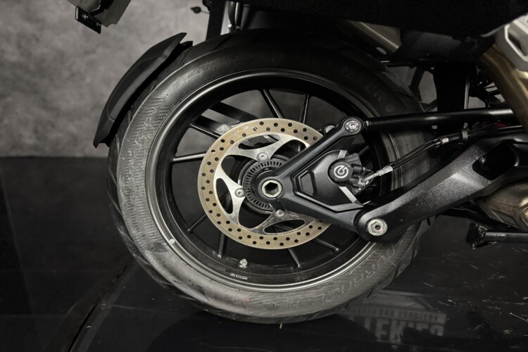 TRIUMPH TIGER 1200