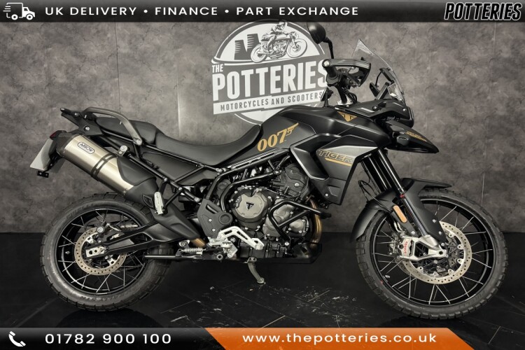 TRIUMPH TIGER 900