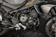 TRIUMPH TIGER 900