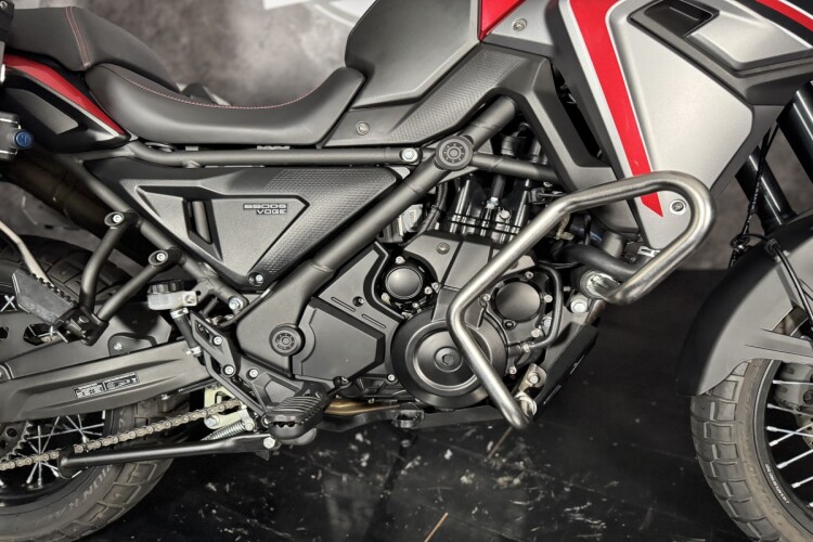 VOGE 650DSX