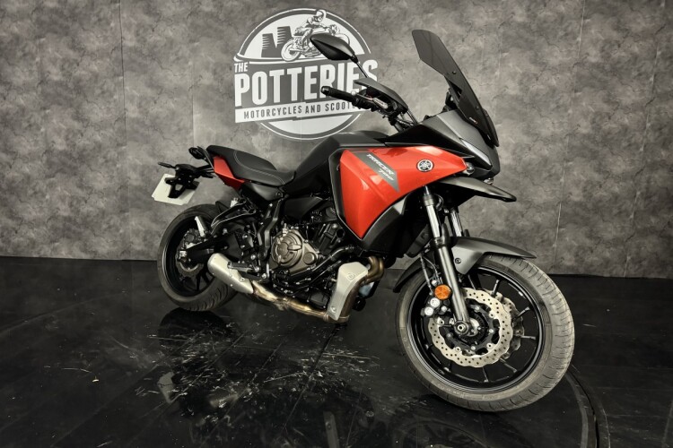 YAMAHA TRACER 7